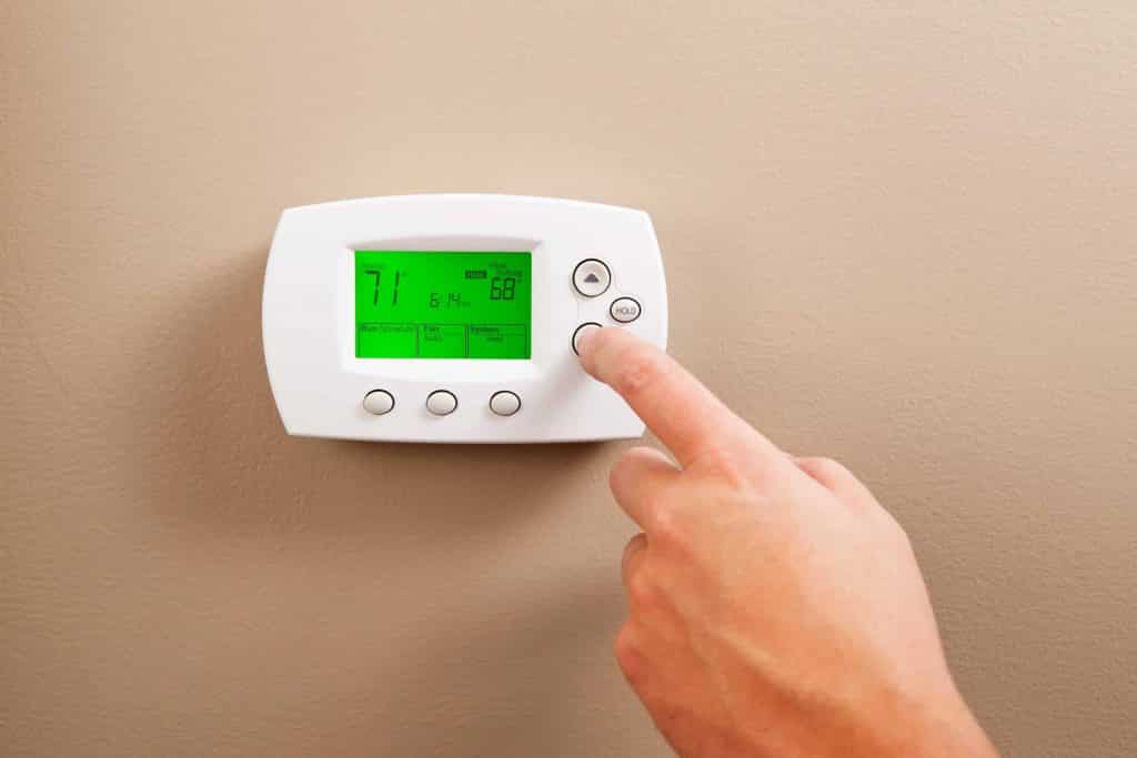 Common Thermostat Problems and How They Impact Cooling